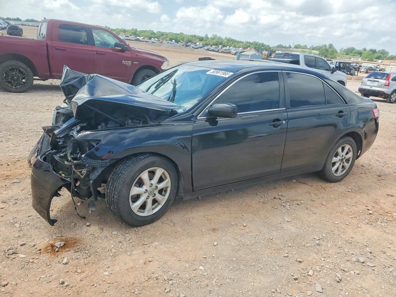 2011 TOYOTA CAMRY