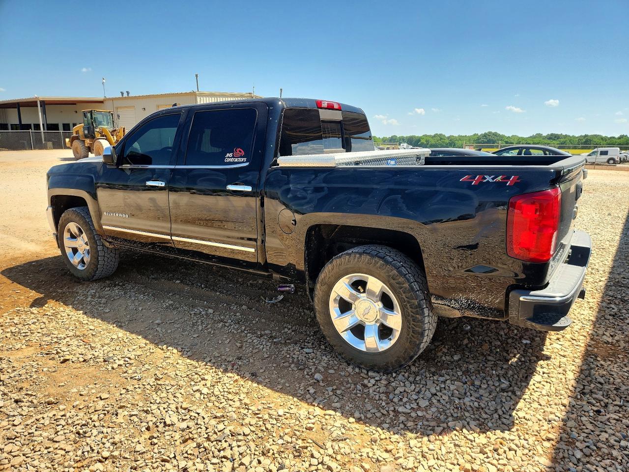 2018 CHEVROLET SILVERADO K1500 LTZ photo 2