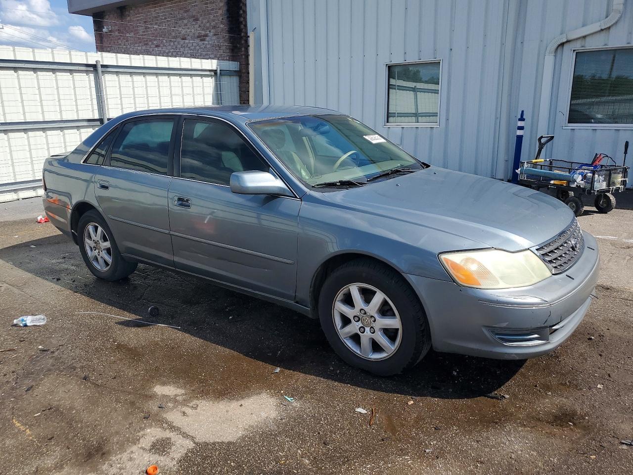 2004 TOYOTA AVALON XL photo 10