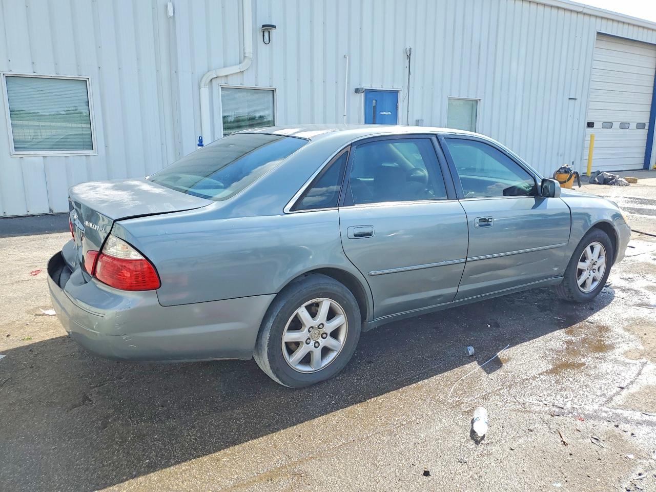 2004 TOYOTA AVALON XL photo 7