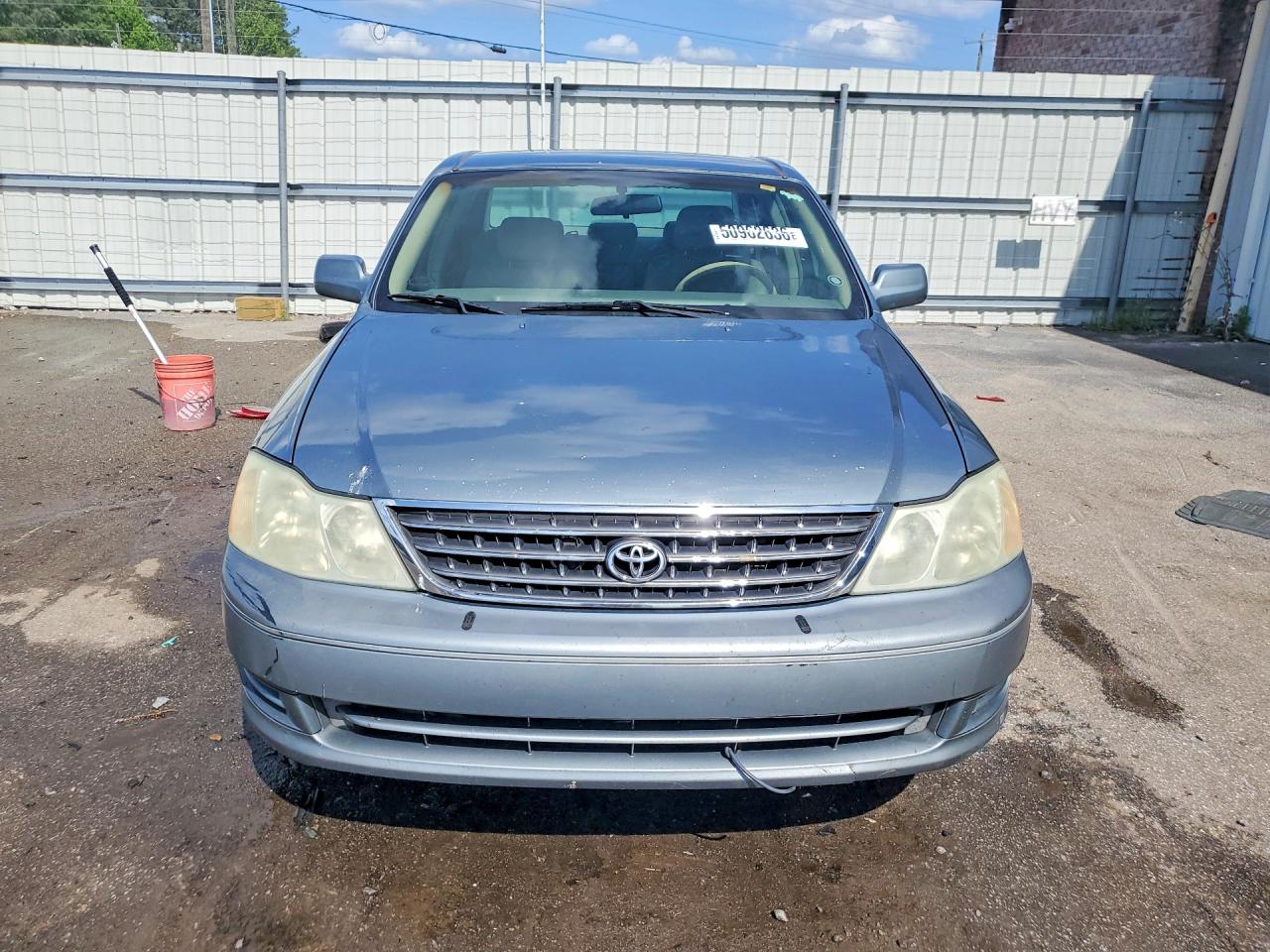 2004 TOYOTA AVALON XL photo 13