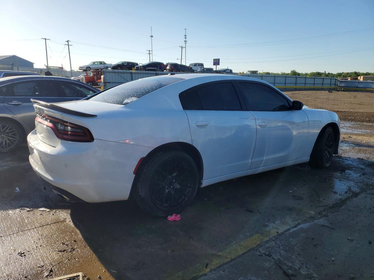 2018 DODGE CHARGER SXT photo 5