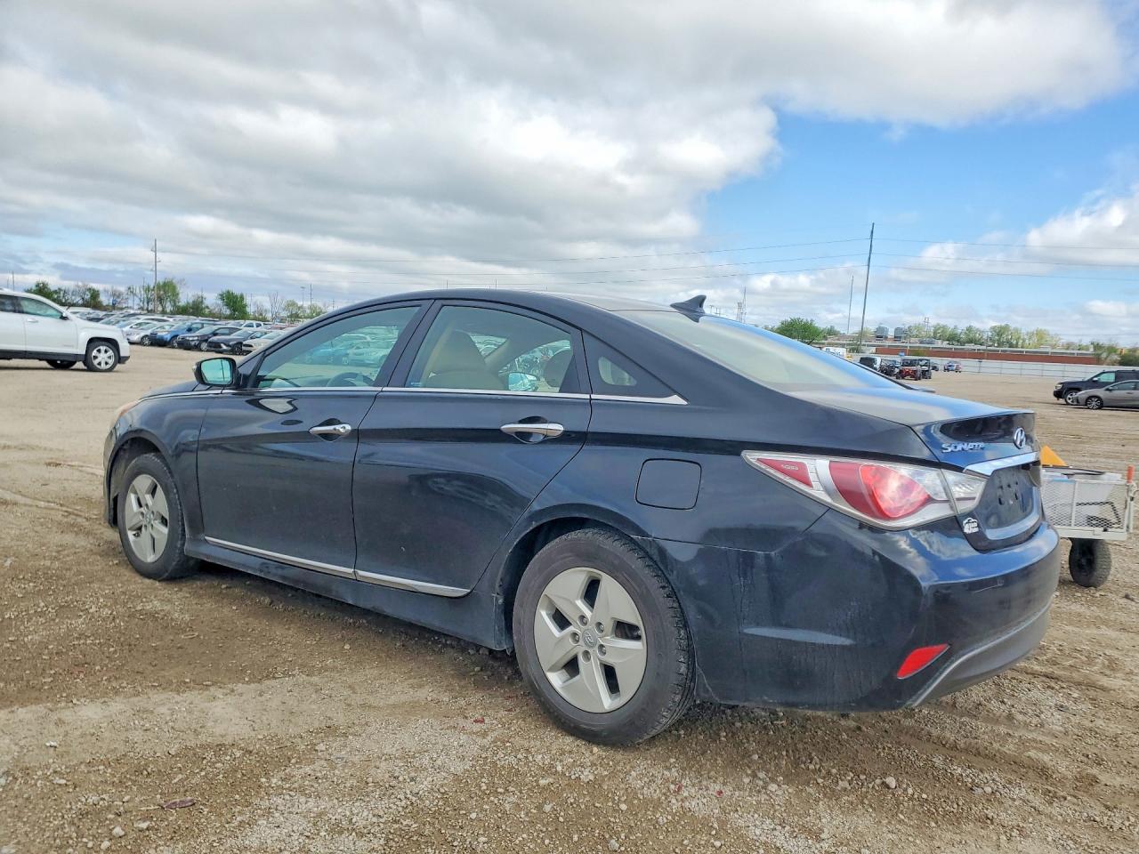 2011 HYUNDAI SONATA HYBRID photo 4