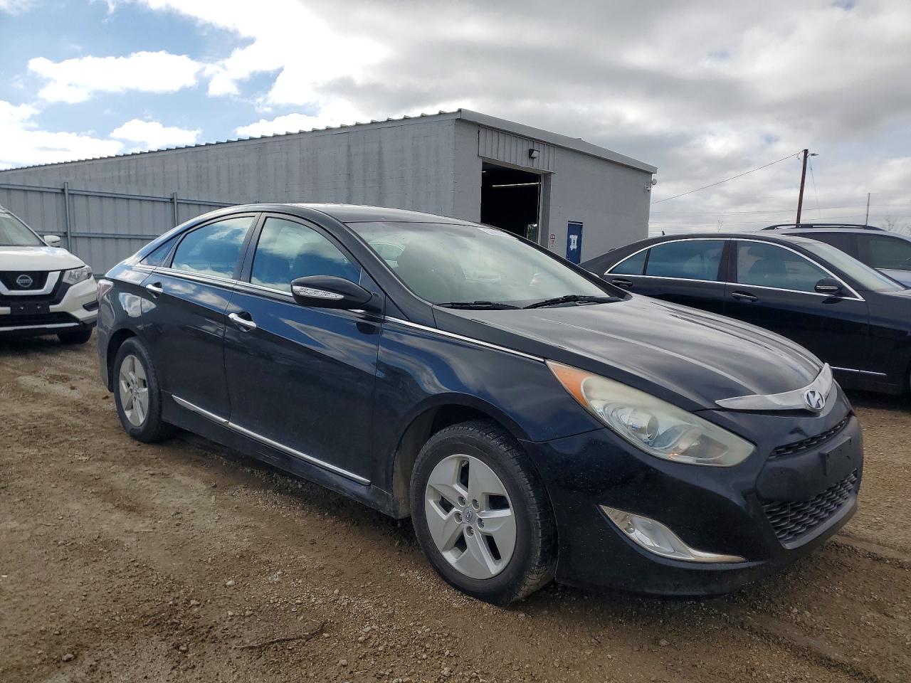 2011 HYUNDAI SONATA HYBRID photo 10