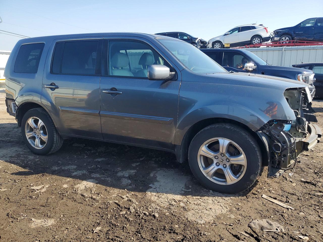 2013 HONDA PILOT EXLN photo 10