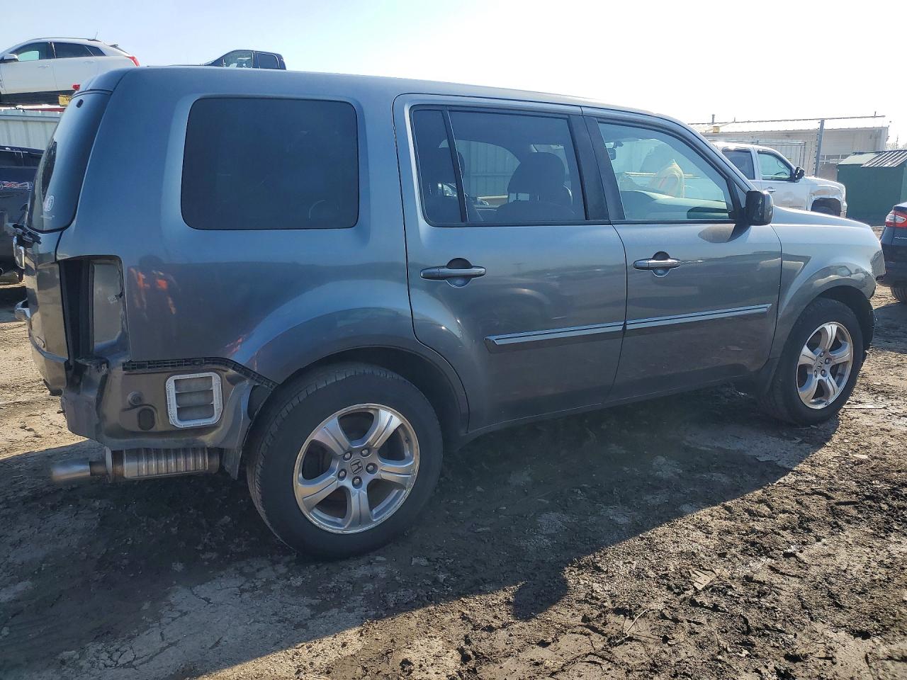 2013 HONDA PILOT EXLN photo 7