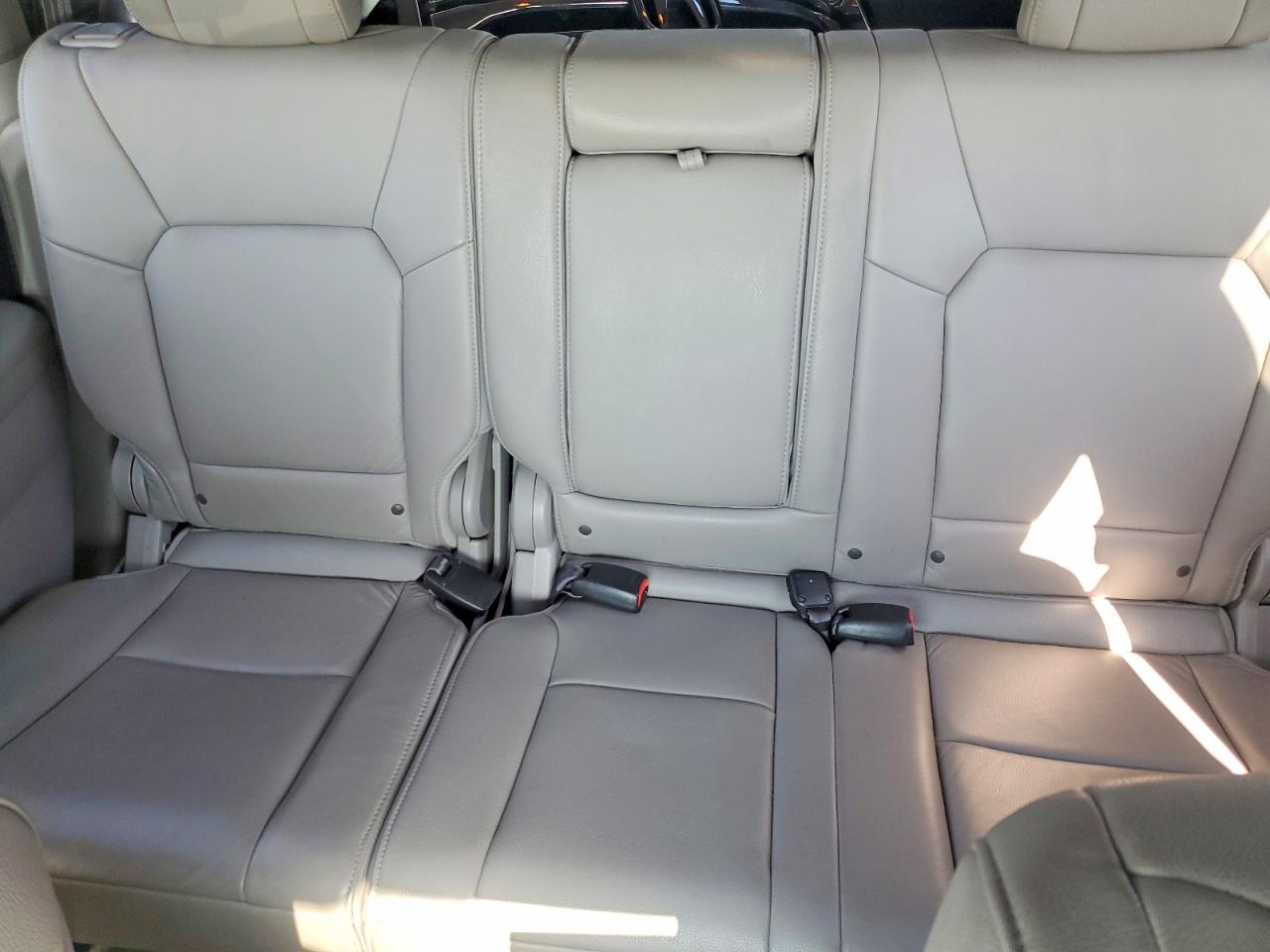 2013 HONDA PILOT EXLN photo 28