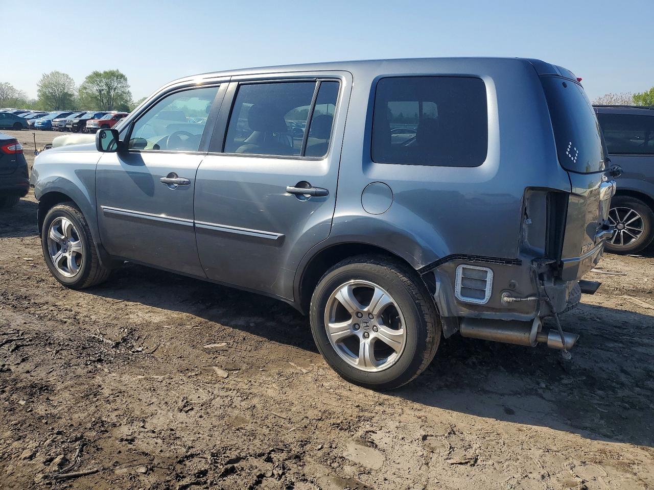 2013 HONDA PILOT EXLN photo 4