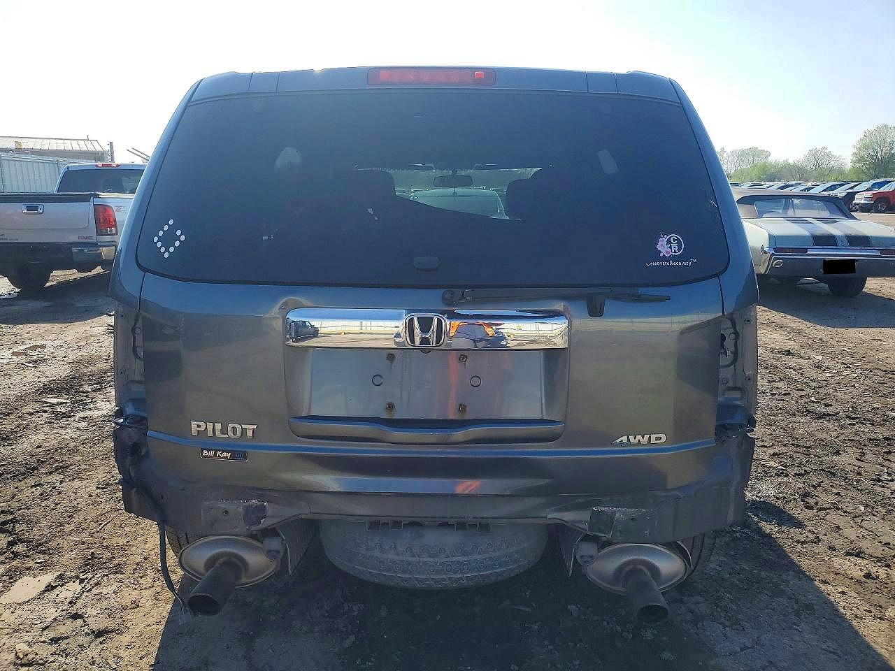 2013 HONDA PILOT EXLN photo 16
