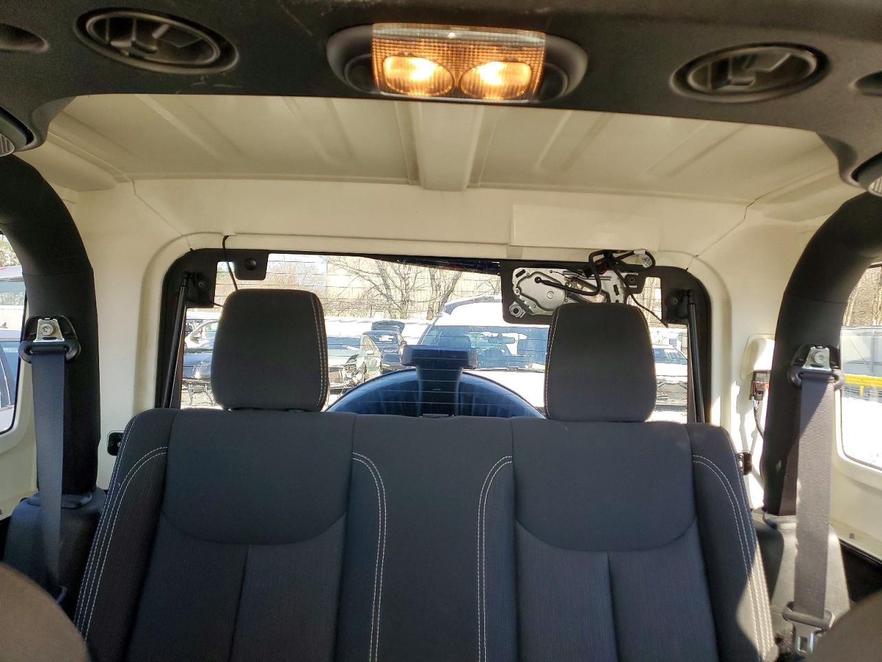 2018 JEEP WRANGLER SAHARA photo 19