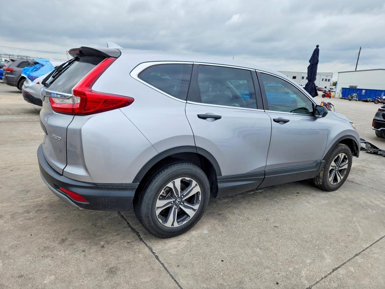 2018 HONDA CR-V LX photo 7