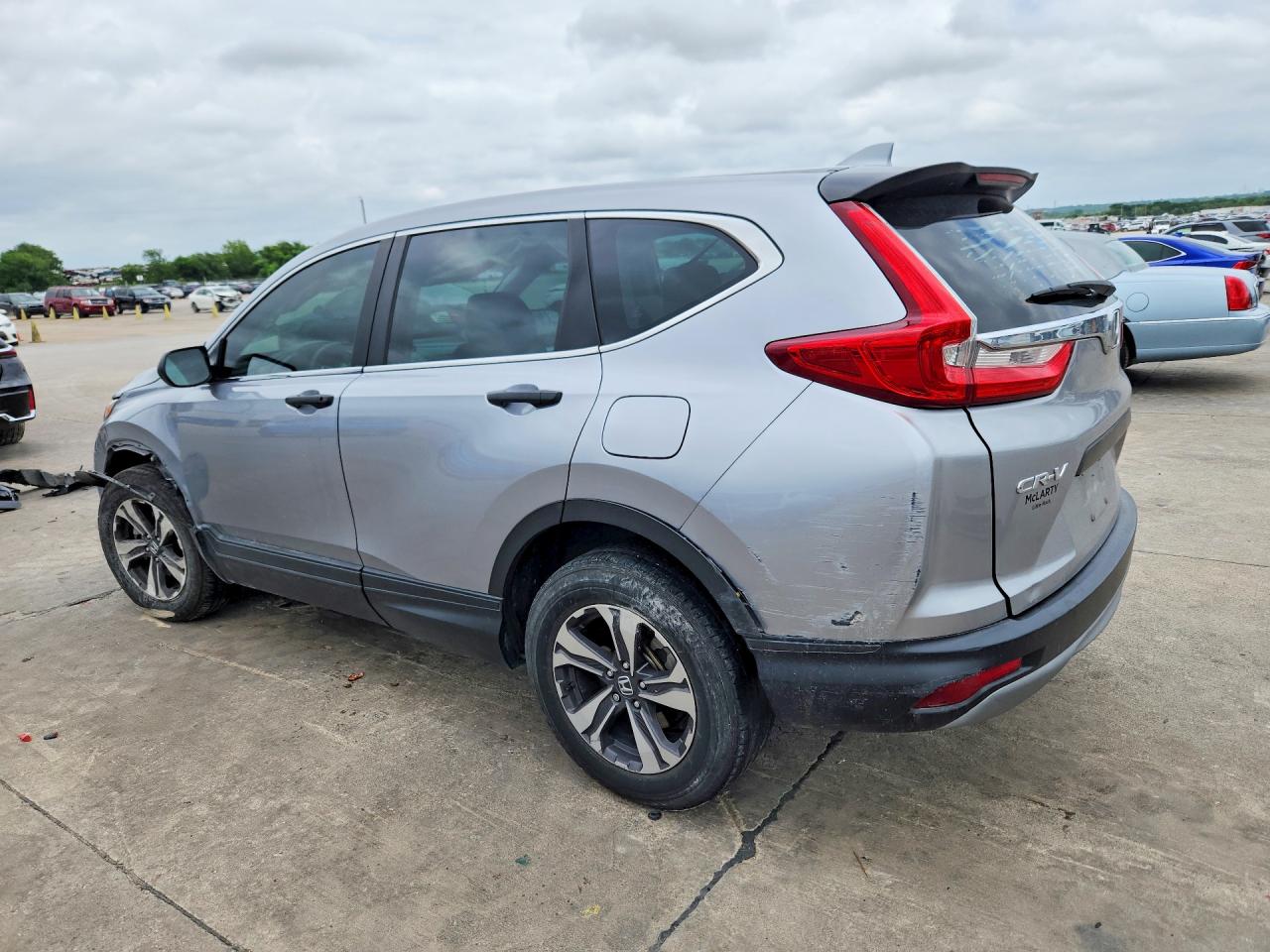 2018 HONDA CR-V LX photo 4