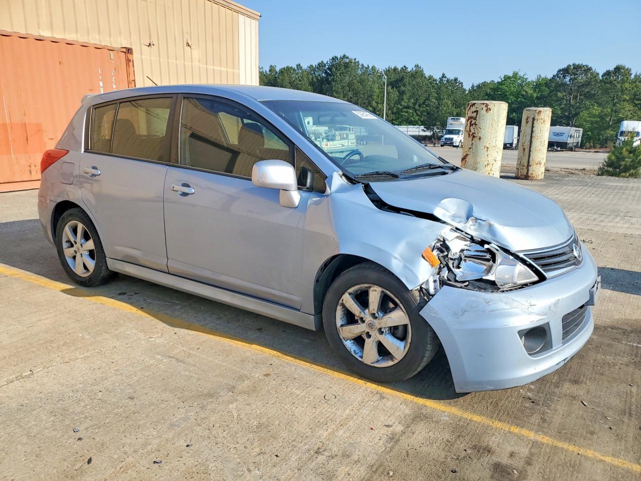 2011 NISSAN VERSA 1.8 S photo 4