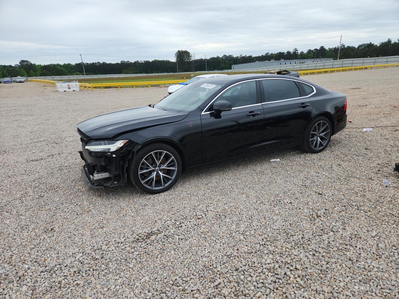 2018 VOLVO S90