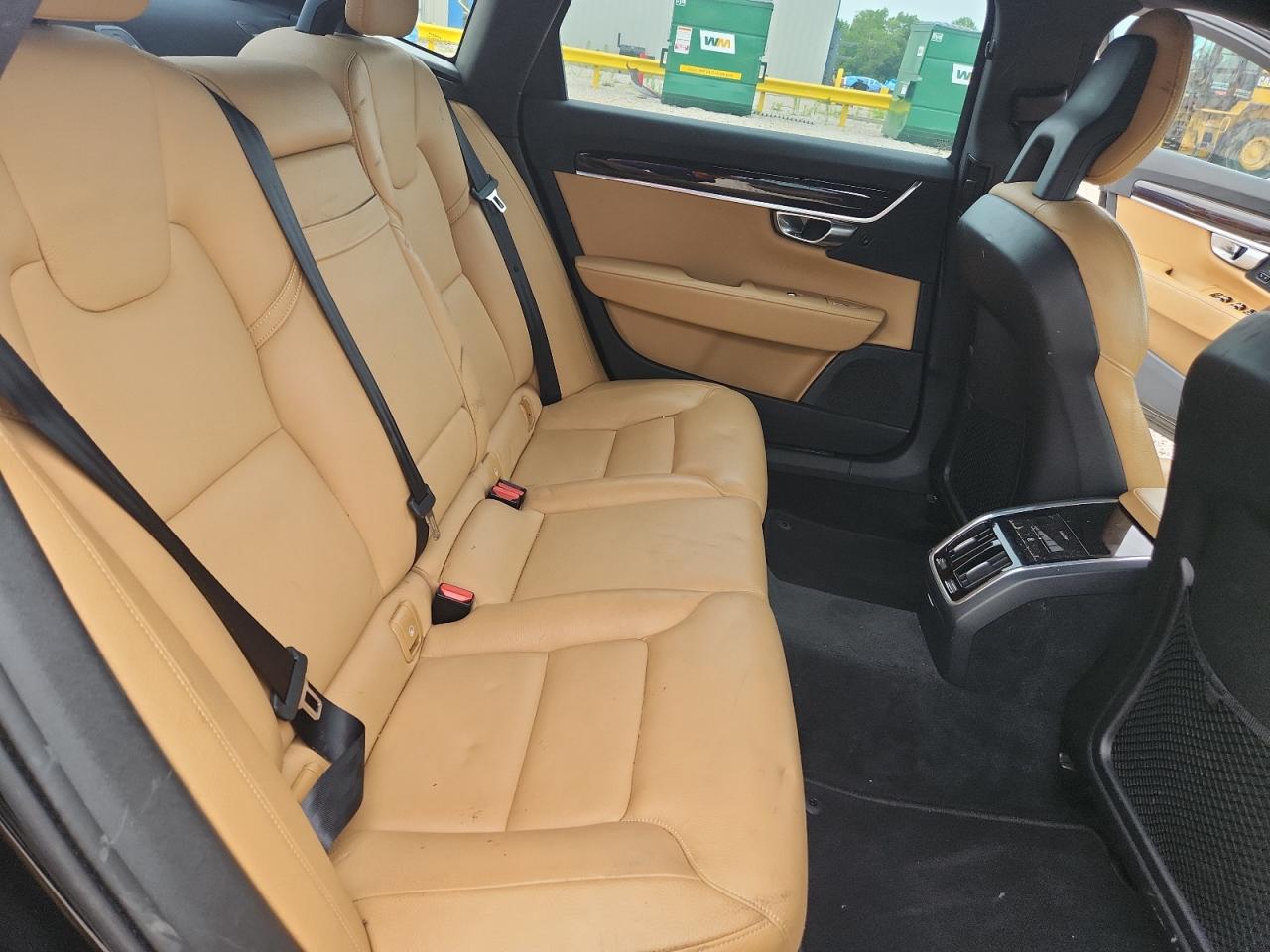 2018 VOLVO S90 T5 MOMENTUM photo 19