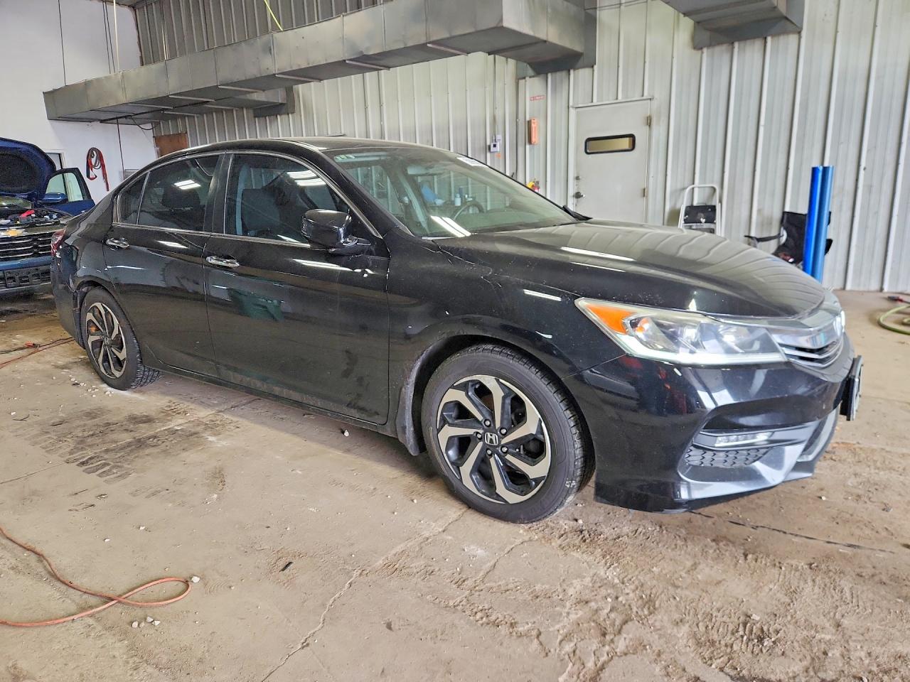 2016 HONDA ACCORD EX photo 4