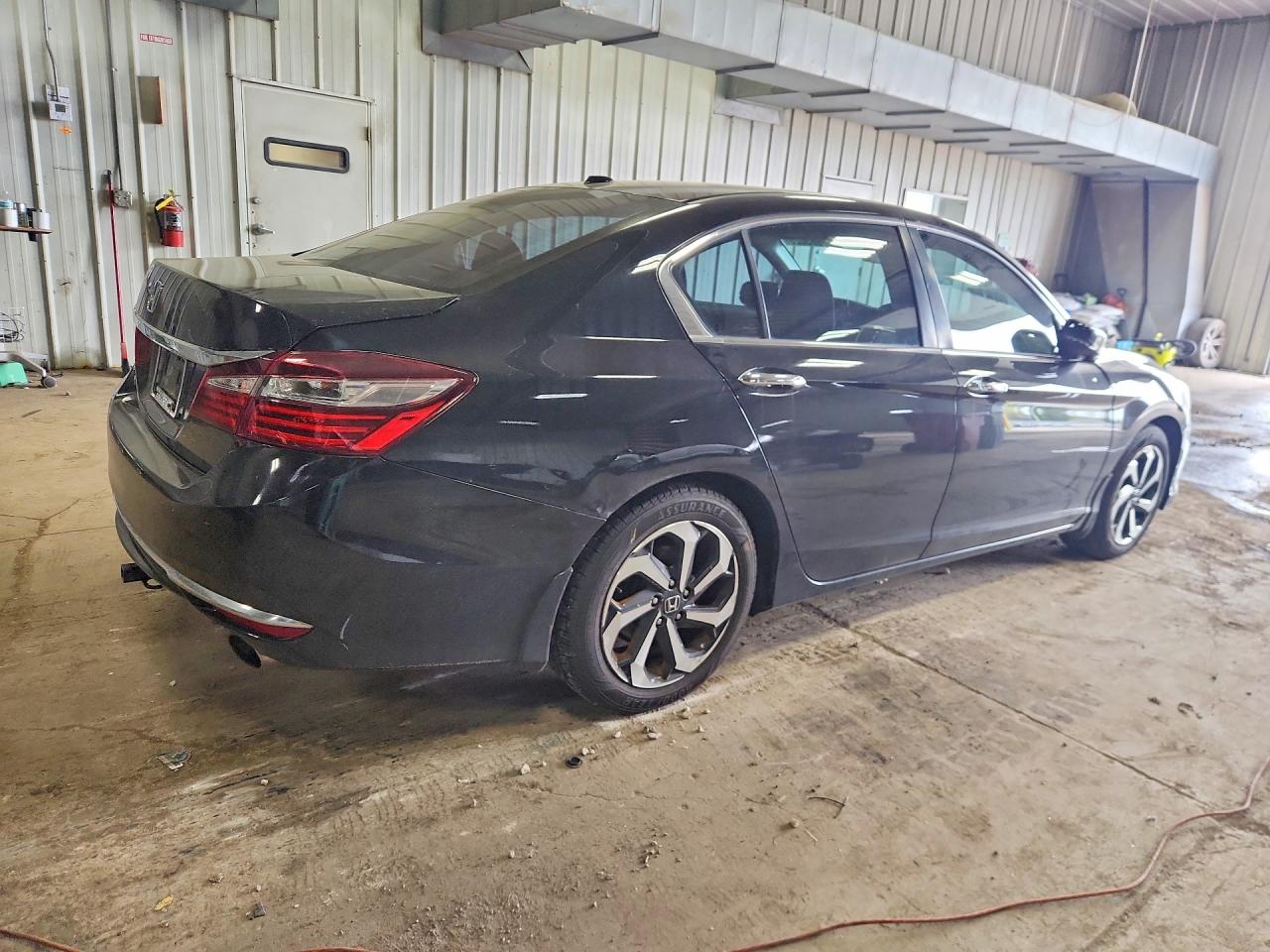 2016 HONDA ACCORD EX photo 3