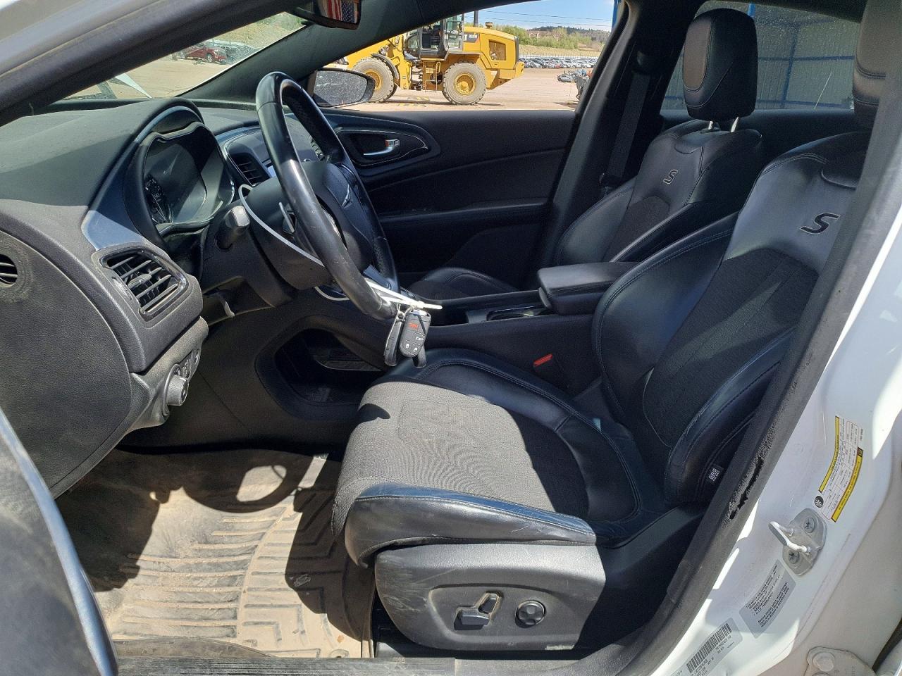 2015 CHRYSLER 200 S photo 13