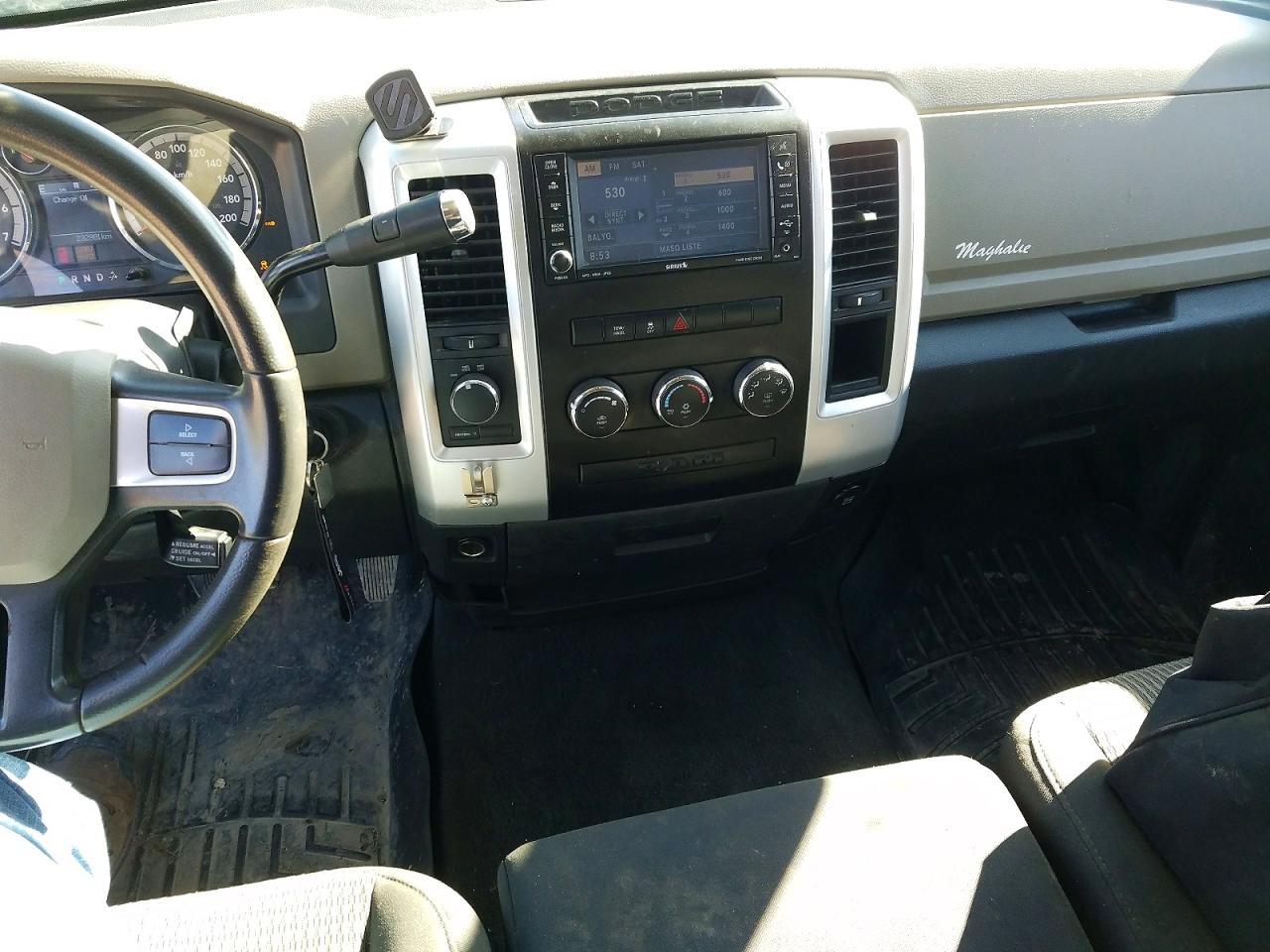 2010 DODGE RAM 1500 photo 15