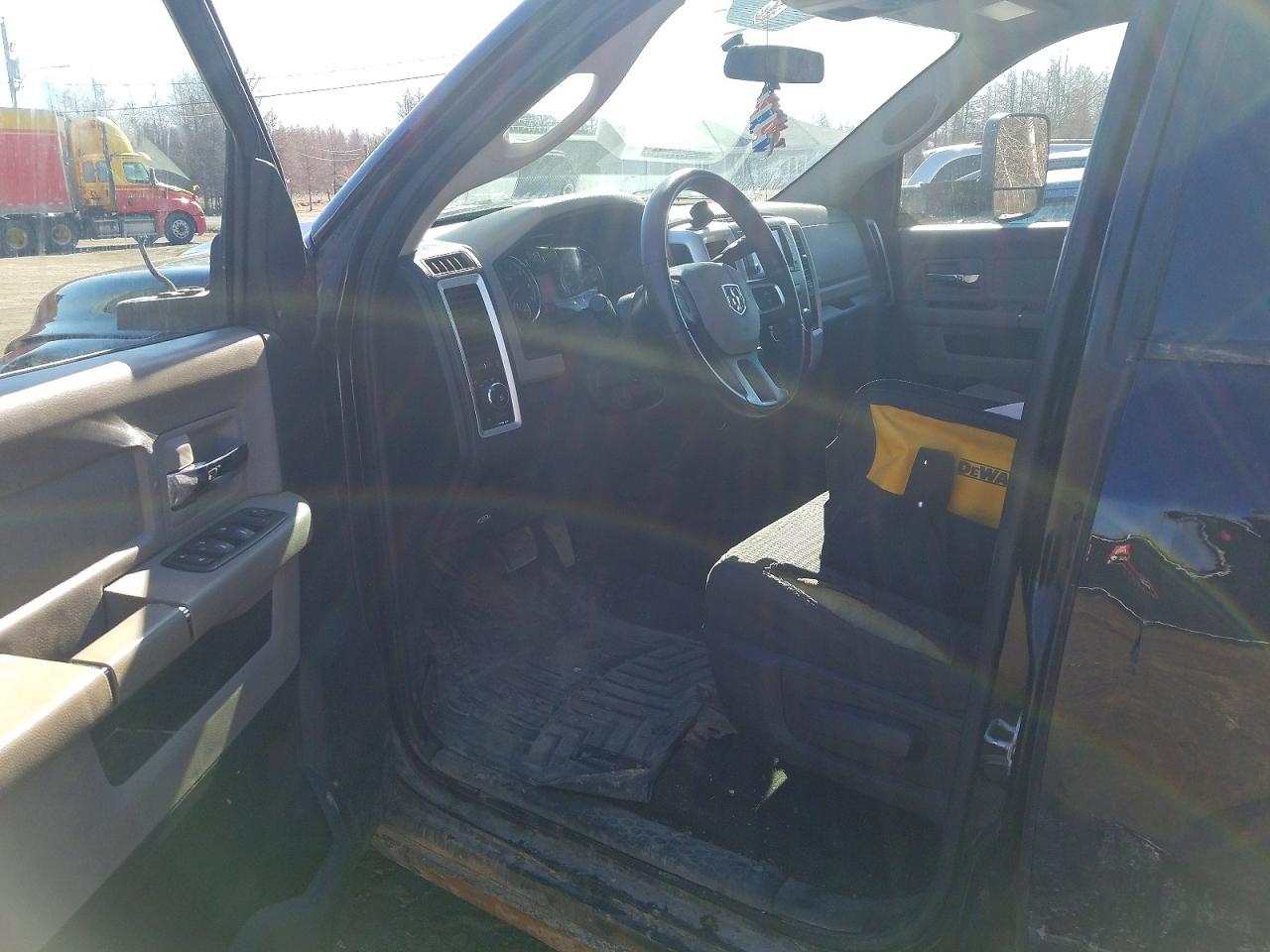 2010 DODGE RAM 1500 photo 13