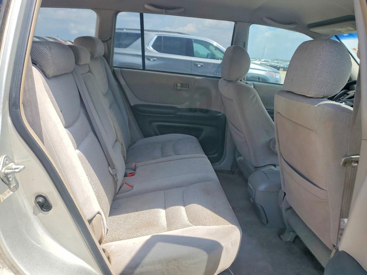 2003 TOYOTA HIGHLANDER LIMITED photo 31