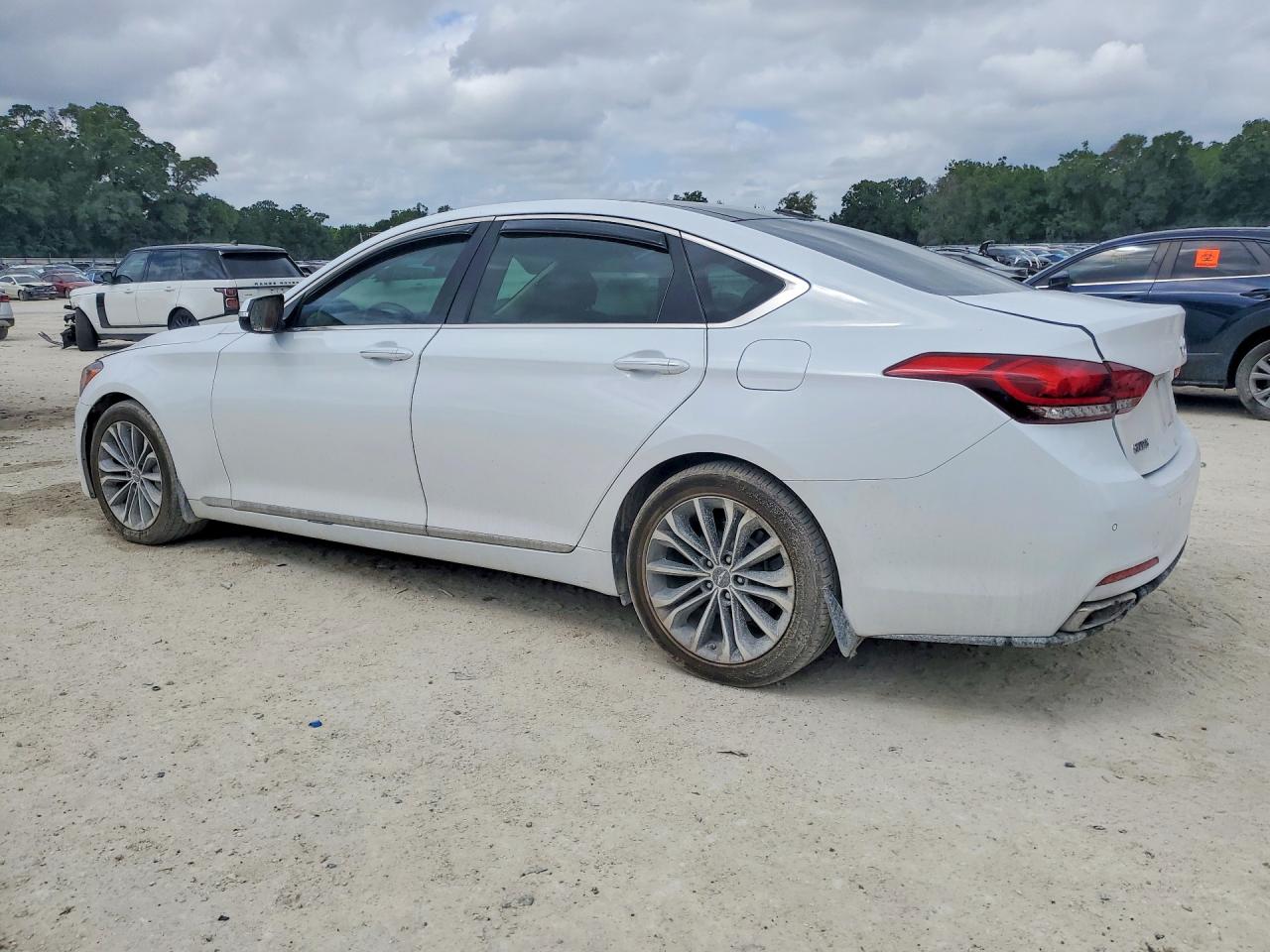 2015 HYUNDAI GENESIS 3.8L photo 4