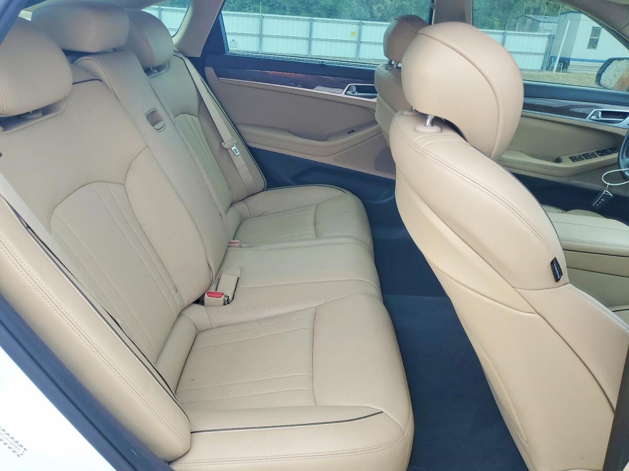 2015 HYUNDAI GENESIS 3.8L photo 28
