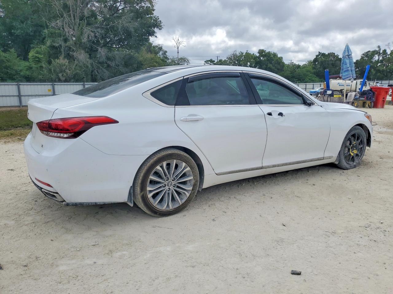 2015 HYUNDAI GENESIS 3.8L photo 7