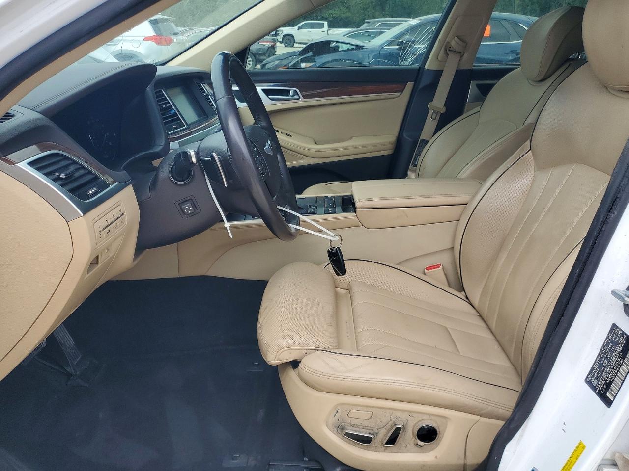 2015 HYUNDAI GENESIS 3.8L photo 19