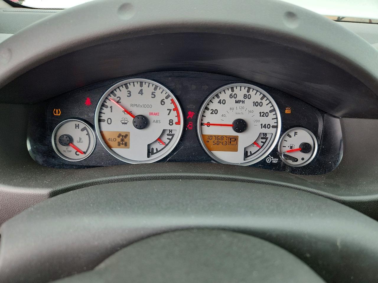 2010 NISSAN FRONTIER SE V6 photo 25