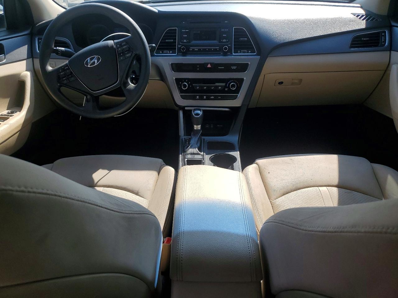 2017 HYUNDAI SONATA SE photo 15