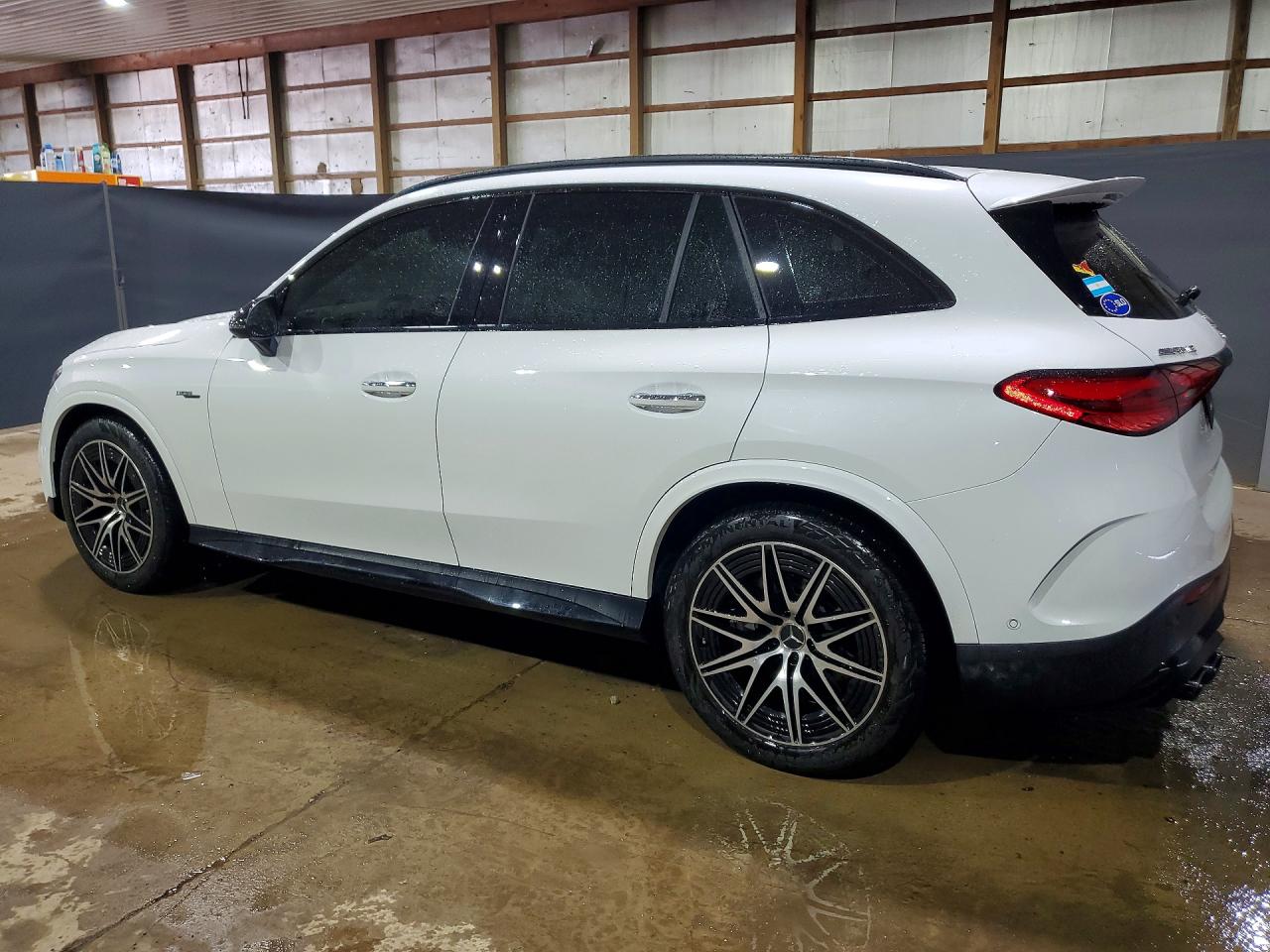 2025 MERCEDES-BENZ GLC 43 4MATIC AMG photo 3