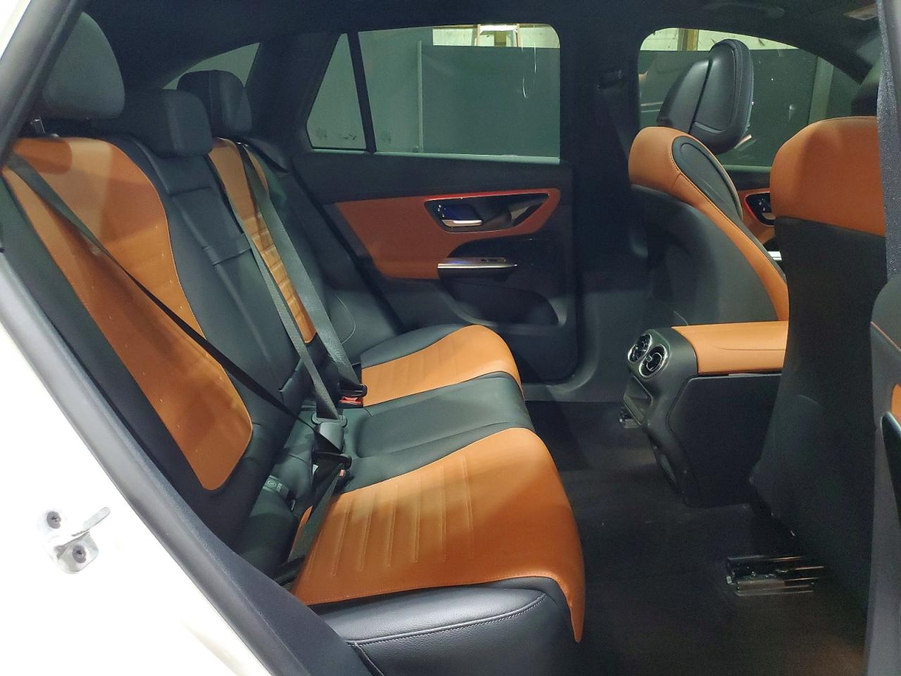2025 MERCEDES-BENZ GLC 43 4MATIC AMG photo 21