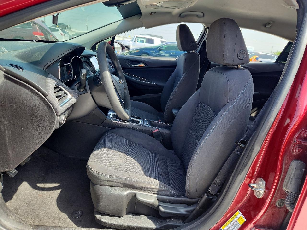 2019 CHEVROLET CRUZE LT photo 13
