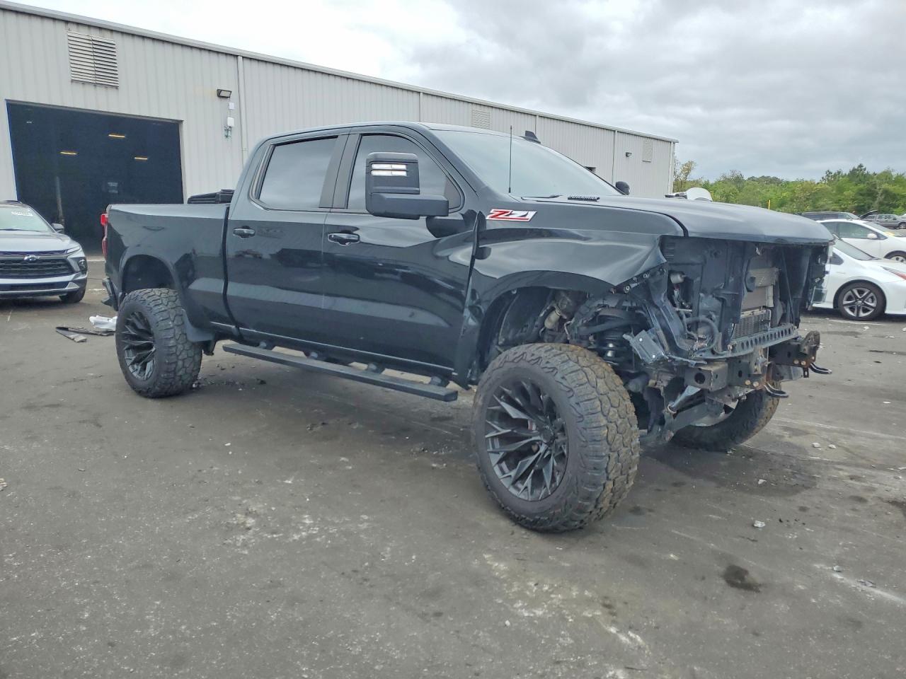 2021 CHEVROLET SILVERADO K1500 RST photo 4