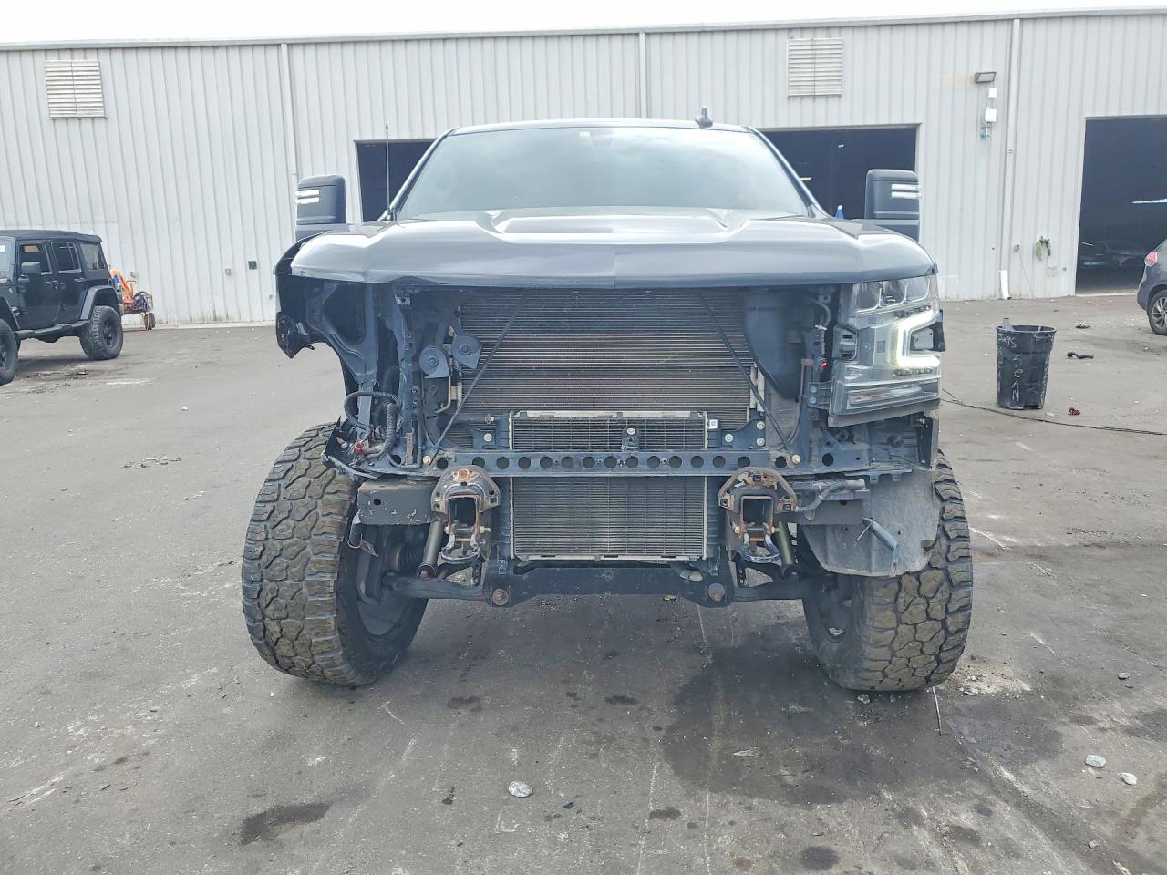 2021 CHEVROLET SILVERADO K1500 RST photo 5