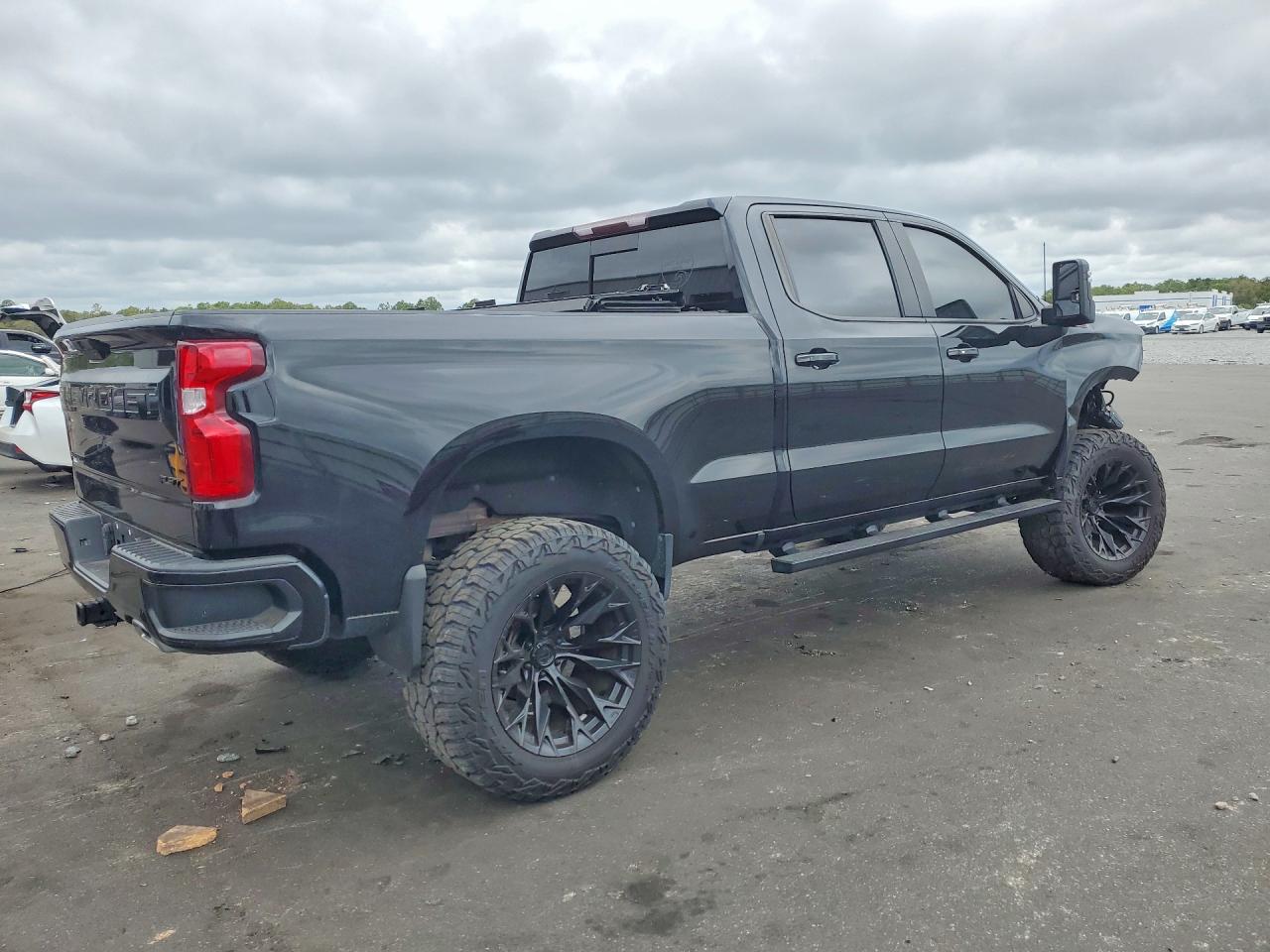 2021 CHEVROLET SILVERADO K1500 RST photo 3