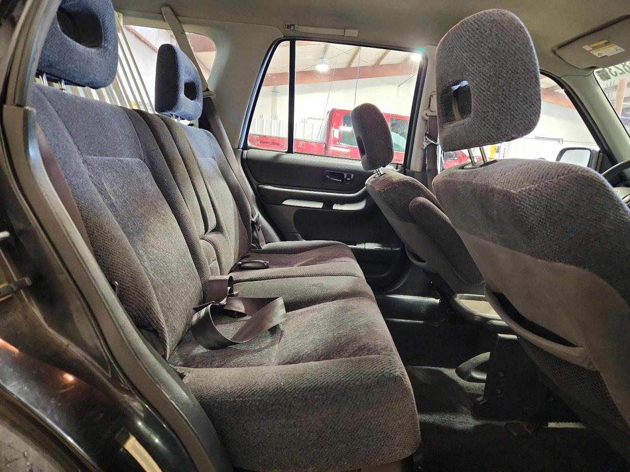 2001 HONDA CR-V LX photo 11