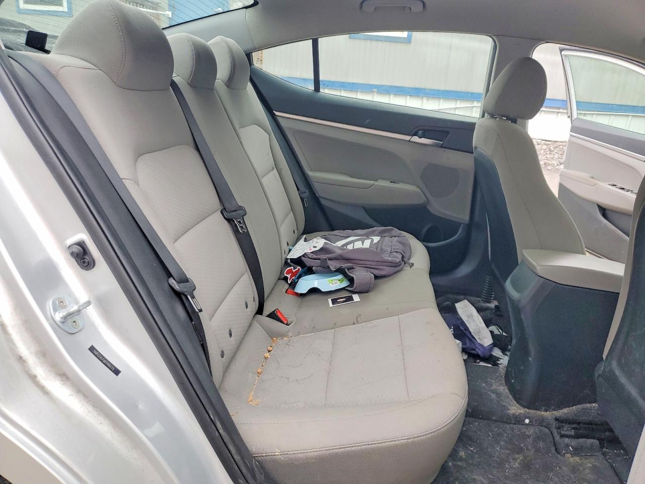 2019 HYUNDAI ELANTRA SE photo 10