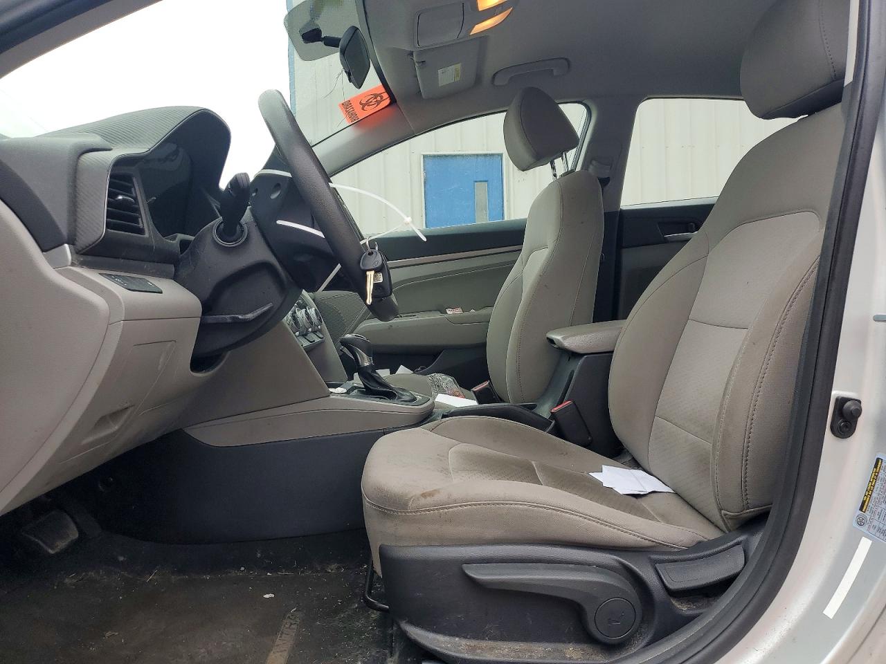 2019 HYUNDAI ELANTRA SE photo 7