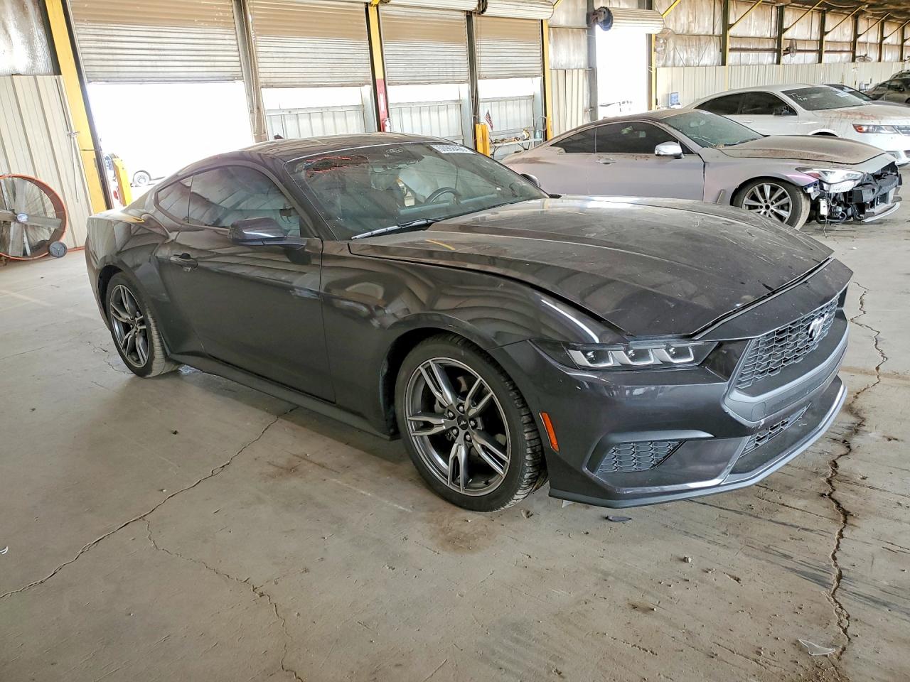 2024 FORD MUSTANG photo 10