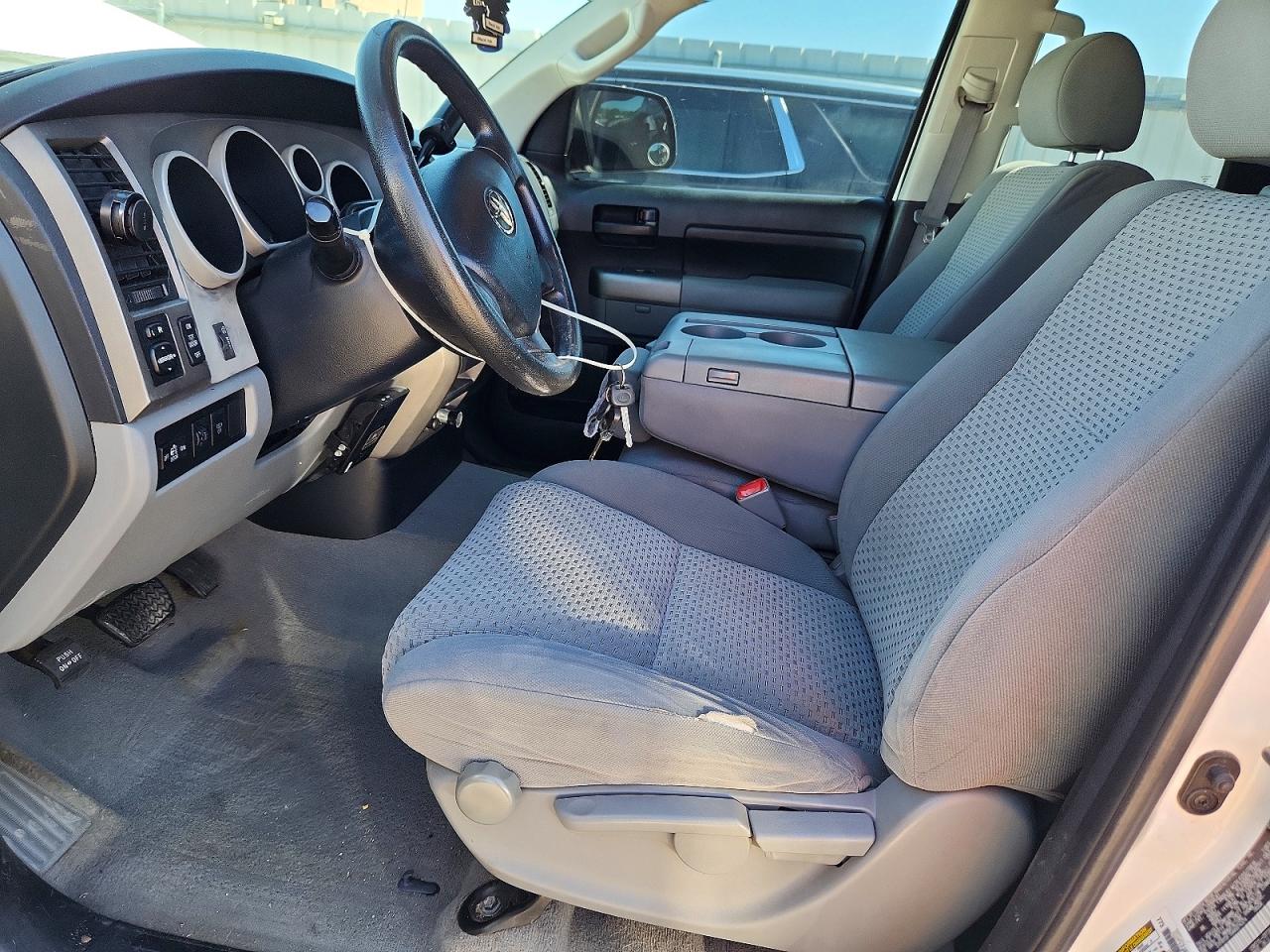 2010 TOYOTA TUNDRA DOUBLE CAB SR5 photo 7