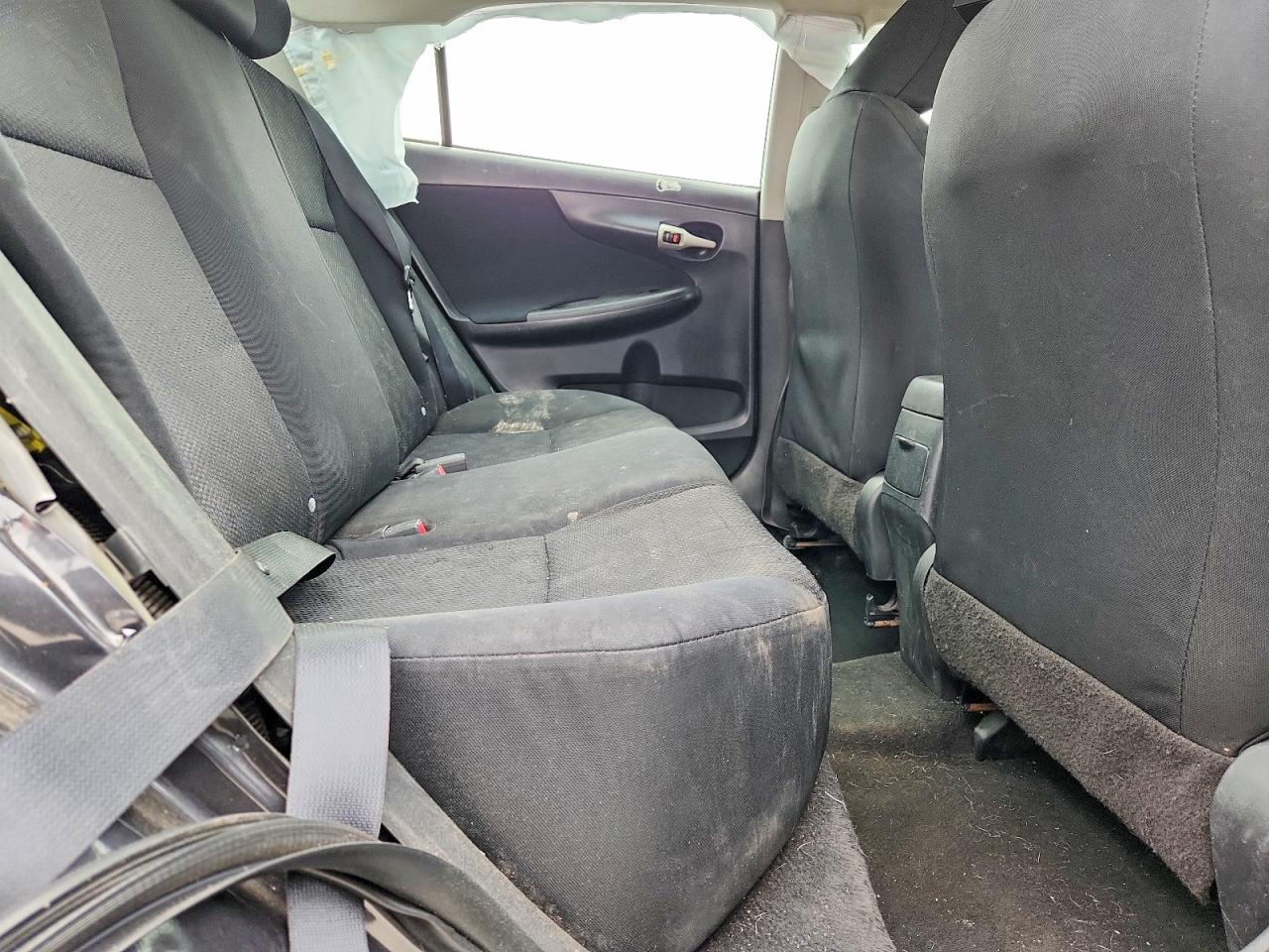 2009 TOYOTA COROLLA S photo 28