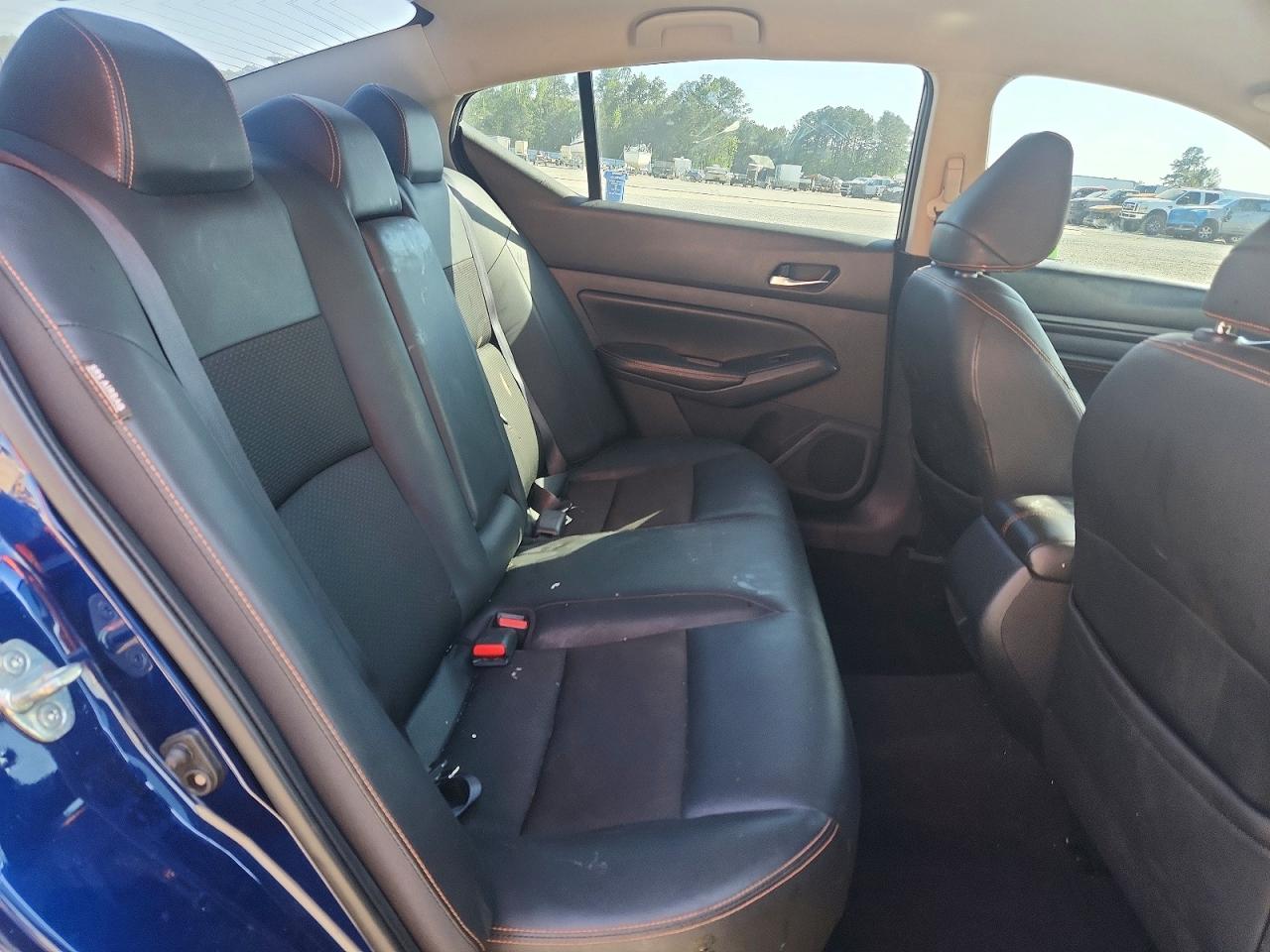 2019 NISSAN ALTIMA SR photo 10