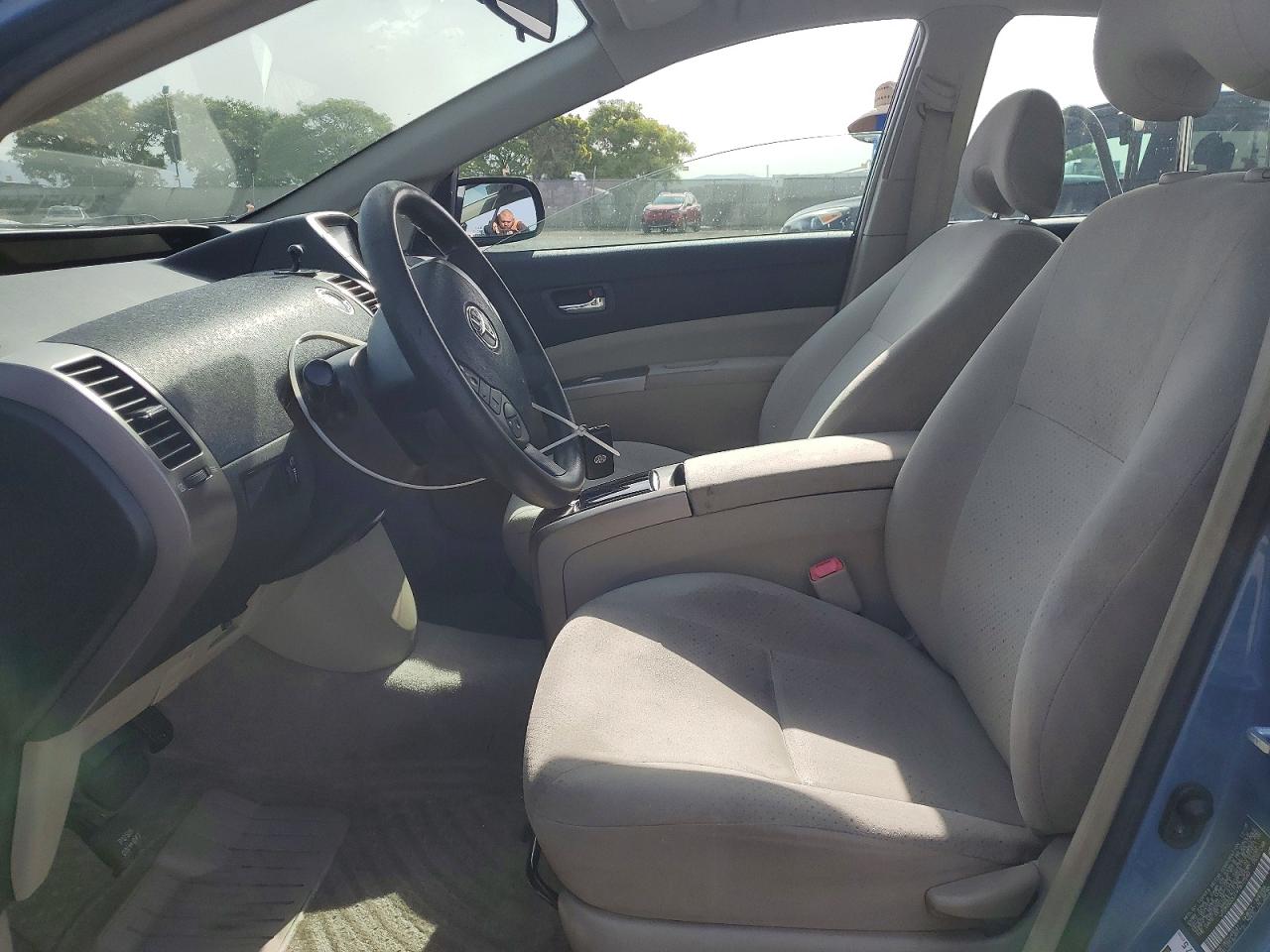 2009 TOYOTA PRIUS BASE photo 13