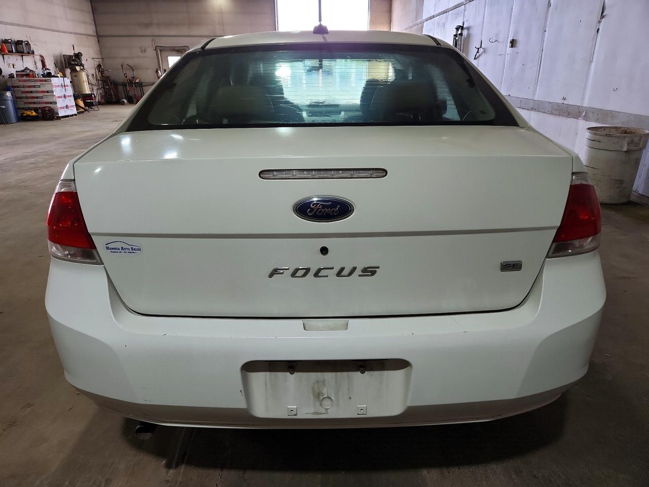 2009 FORD FOCUS SE photo 16