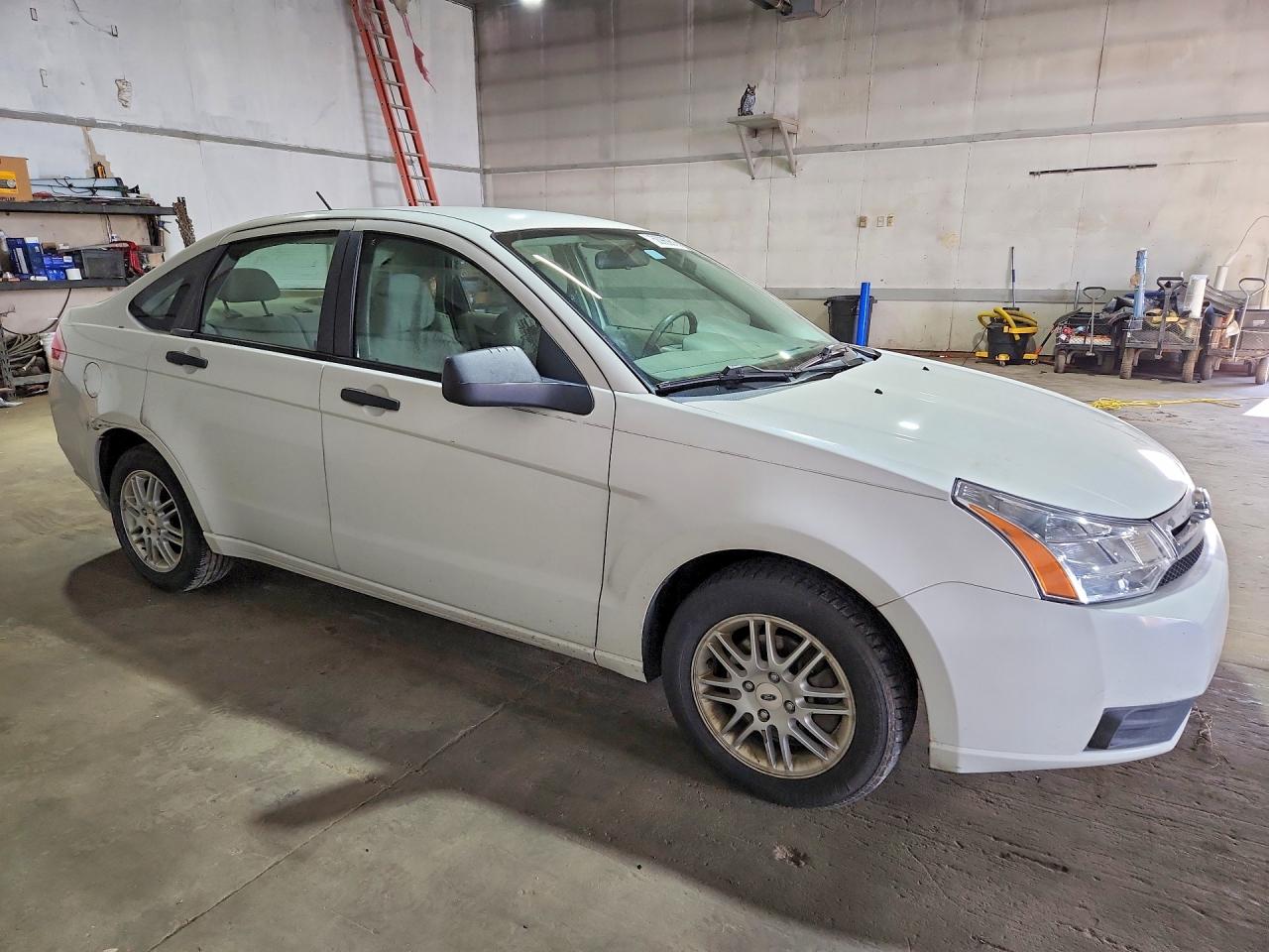 2009 FORD FOCUS SE photo 10