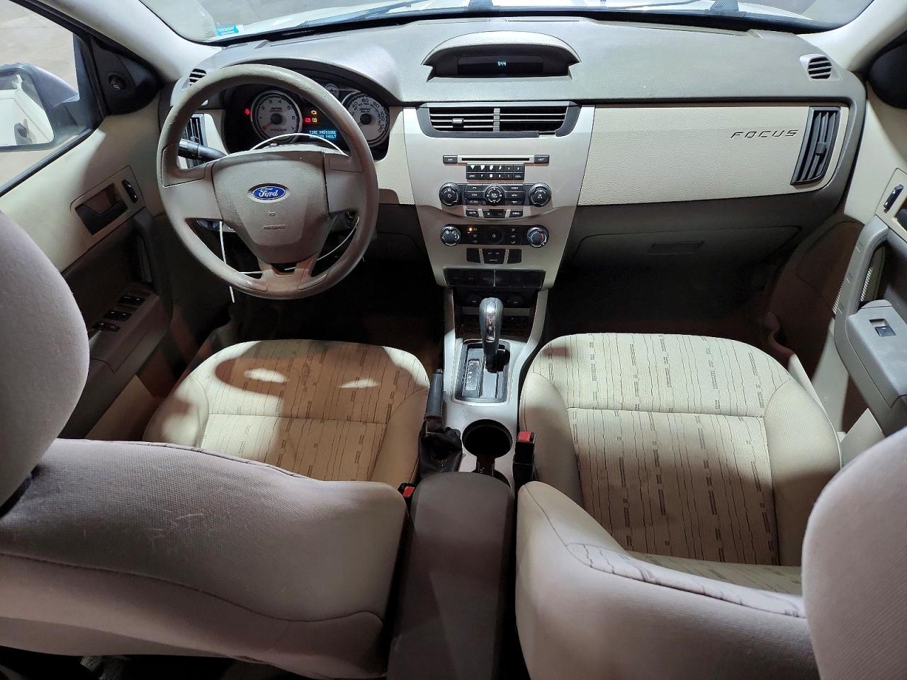 2009 FORD FOCUS SE photo 22
