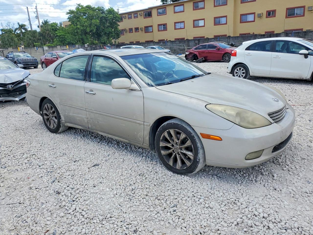 2002 LEXUS ES 300 photo 4