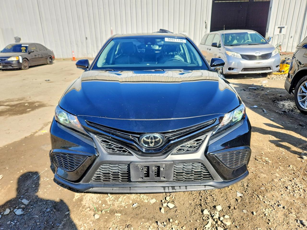2022 TOYOTA CAMRY SE photo 9